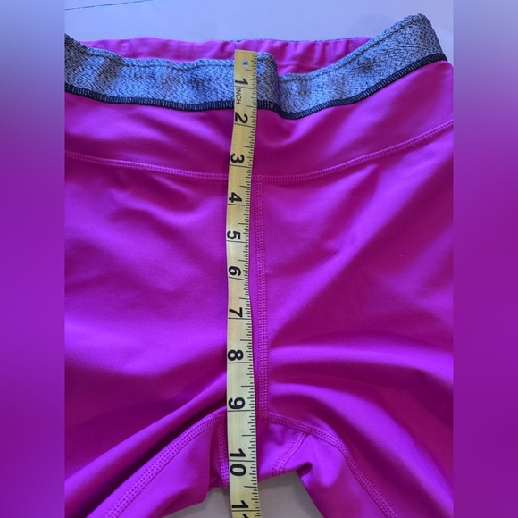 Athleta Womens Dobby Be Free Knicker Capri Leggings 54023 hot Pink Stretch M - Picture 9 of 16